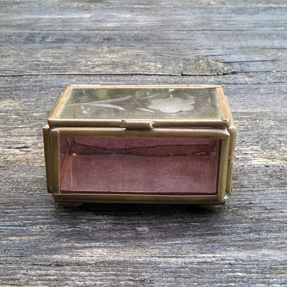 Vintage Via Vermont Etched Flower Pink Lavender Glass Brass Mirror Trinket Box - Picture 4 of 11